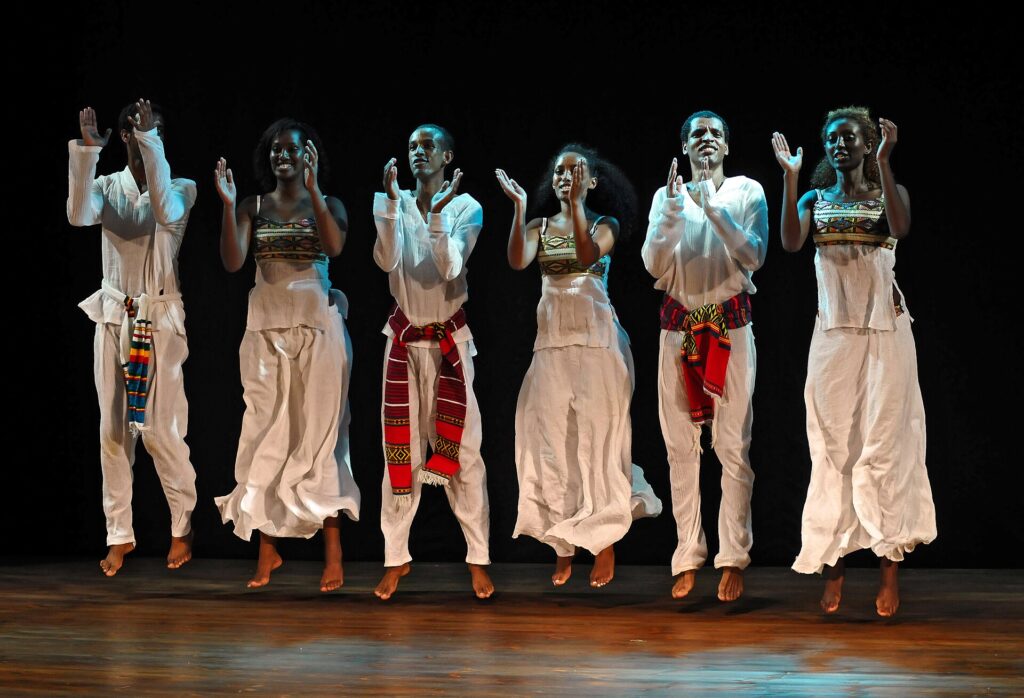 Ethiopian Music and Dance: Eskista, Krar and the Four Qenet